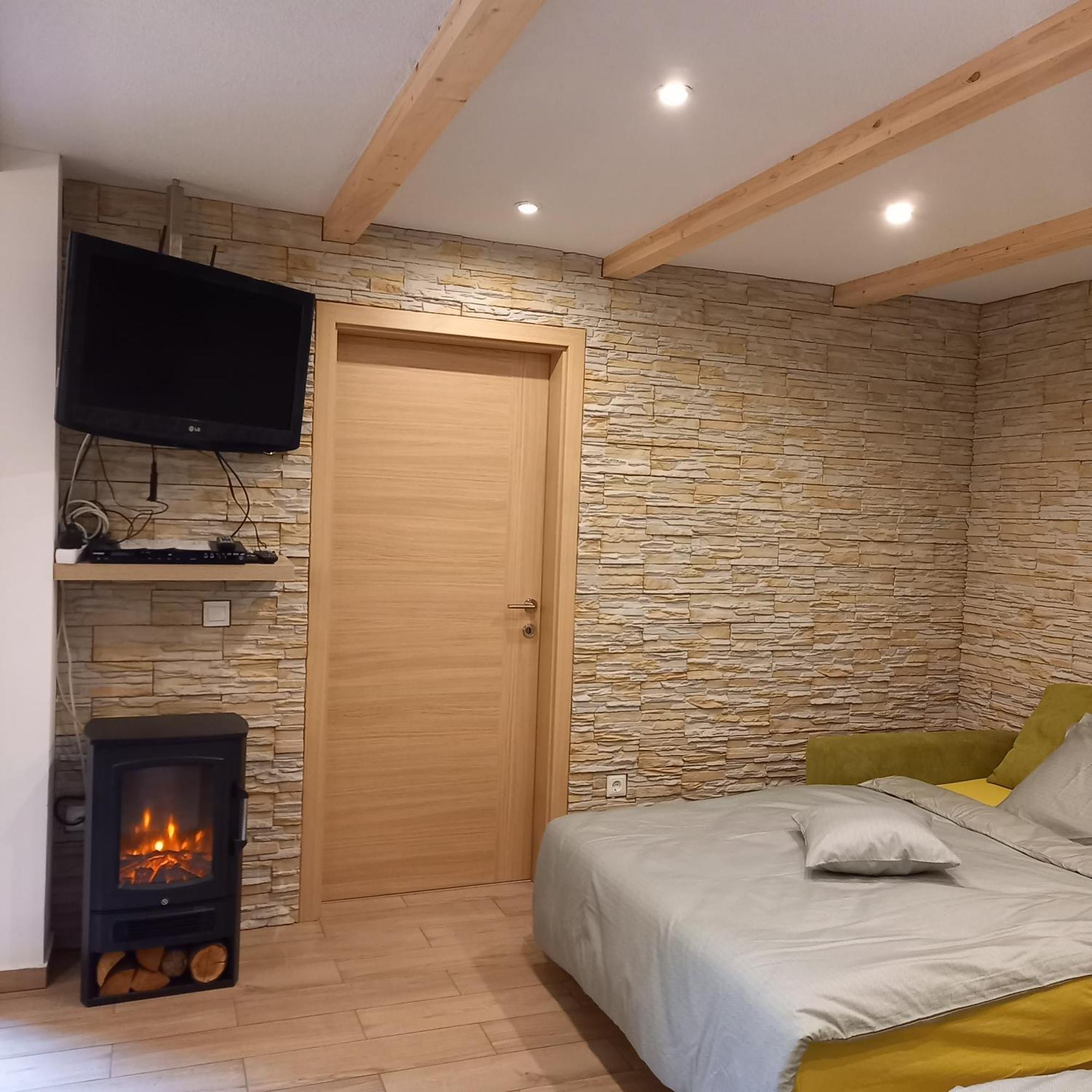 Hisa Lunna - Apartments In A Forest Paradise Vitanje エクステリア 写真
