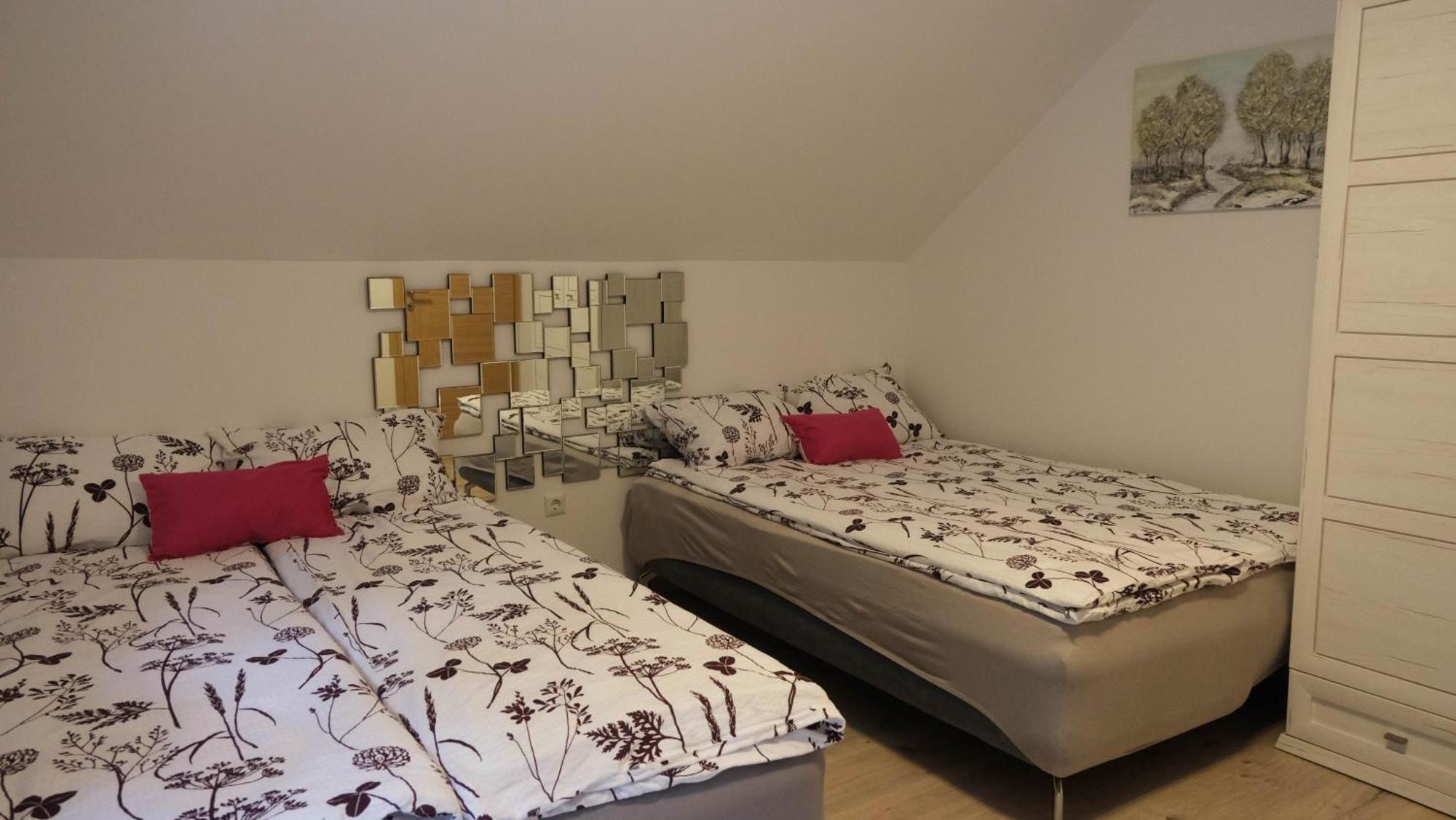 Hisa Lunna - Apartments In A Forest Paradise Vitanje エクステリア 写真